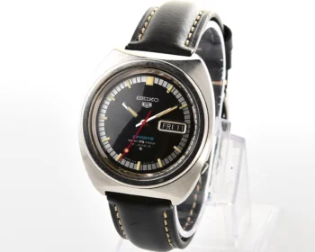 Vintage Seiko 5 Sports "Water 70m Proof" Sport Diver from July 1968