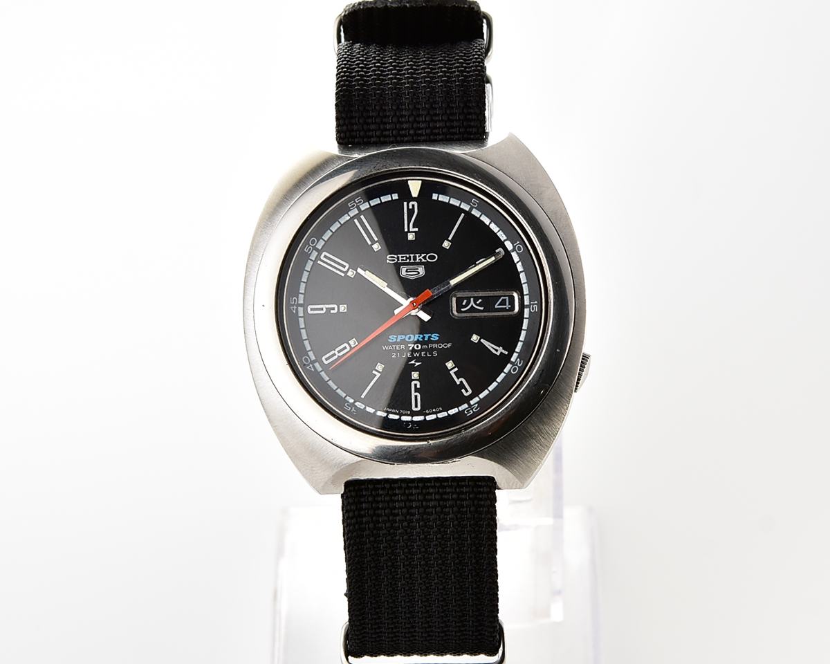 Vintage Seiko 5 Sports "Water 70m Proof" JDM Edition from December 1970
