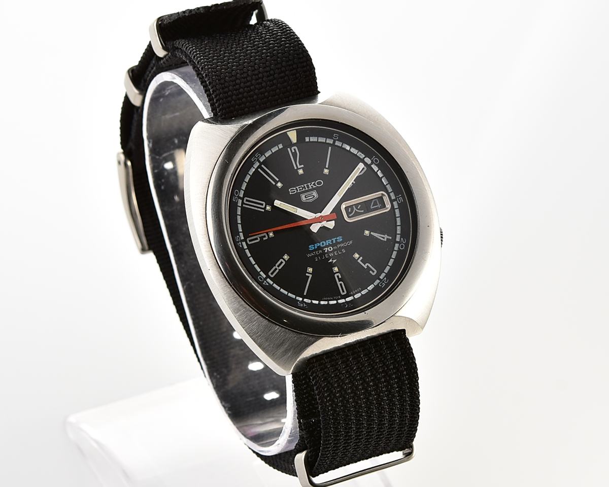Vintage Seiko 5 Sports "Water 70m Proof" JDM Edition from December 1970