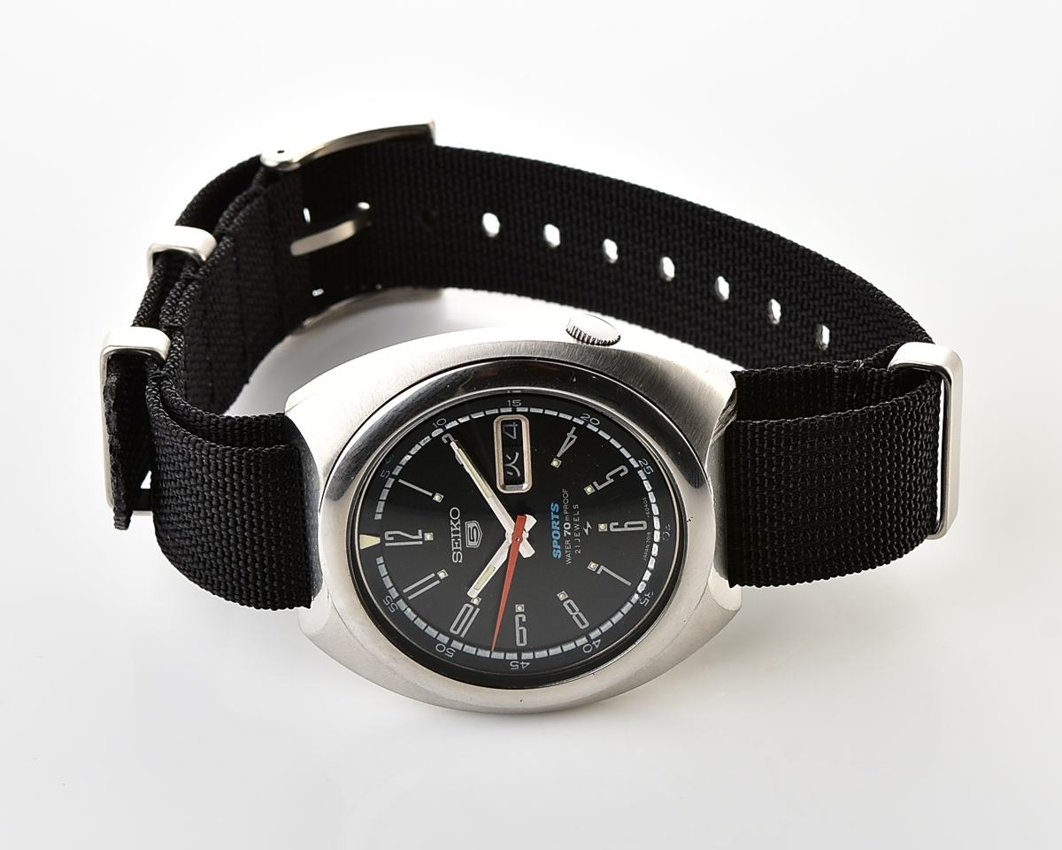 Vintage Seiko 5 Sports "Water 70m Proof" JDM Edition from December 1970