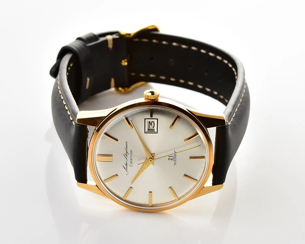 Vintage Seiko Skyliner Calendar 21 Jewels mechanical watch from March 1965