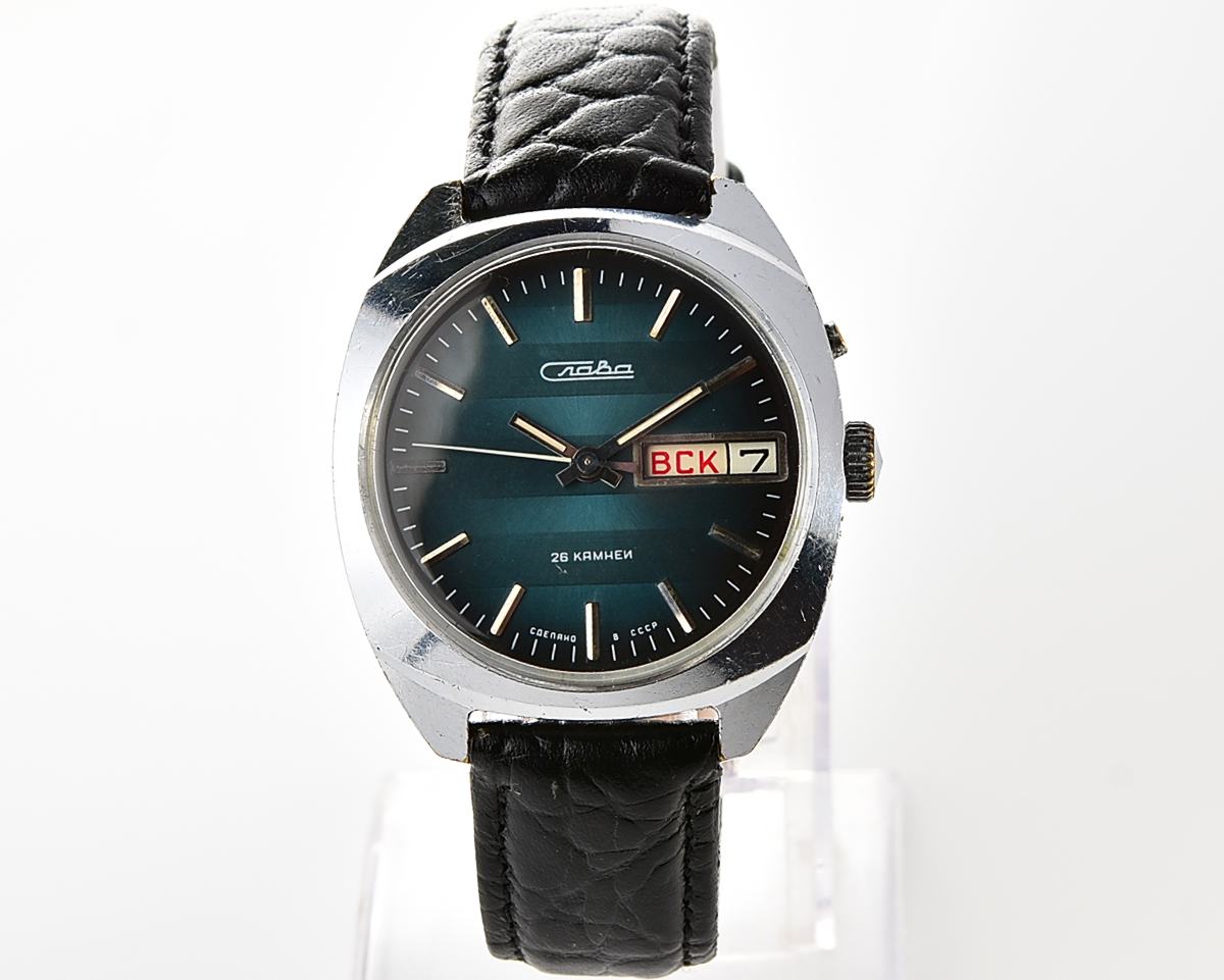 Excellent soviet Slava vintage mechanical wristwatch with rare teal dial