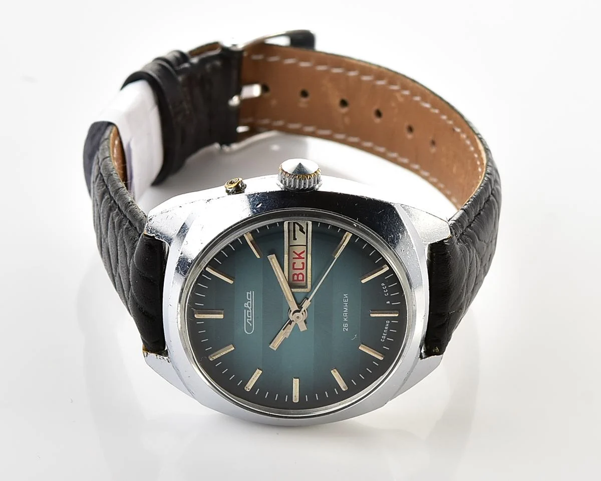 Excellent Soviet Slava vintage mechanical wristwatch with rare teal dial