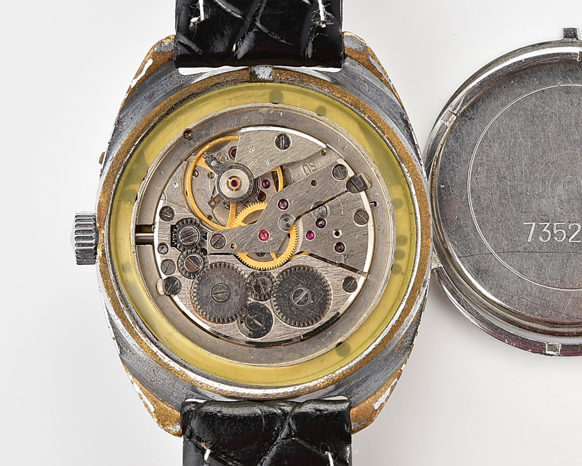 Large soviet mechanical Slava vintage wristwatch