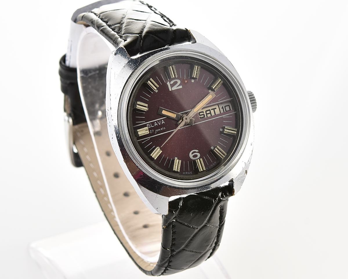 Large soviet mechanical Slava vintage wristwatch
