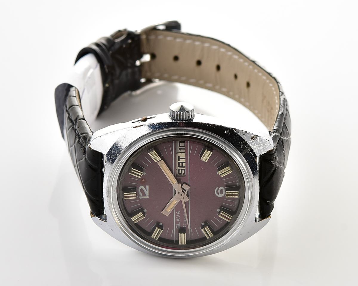 Large soviet mechanical Slava vintage wristwatch