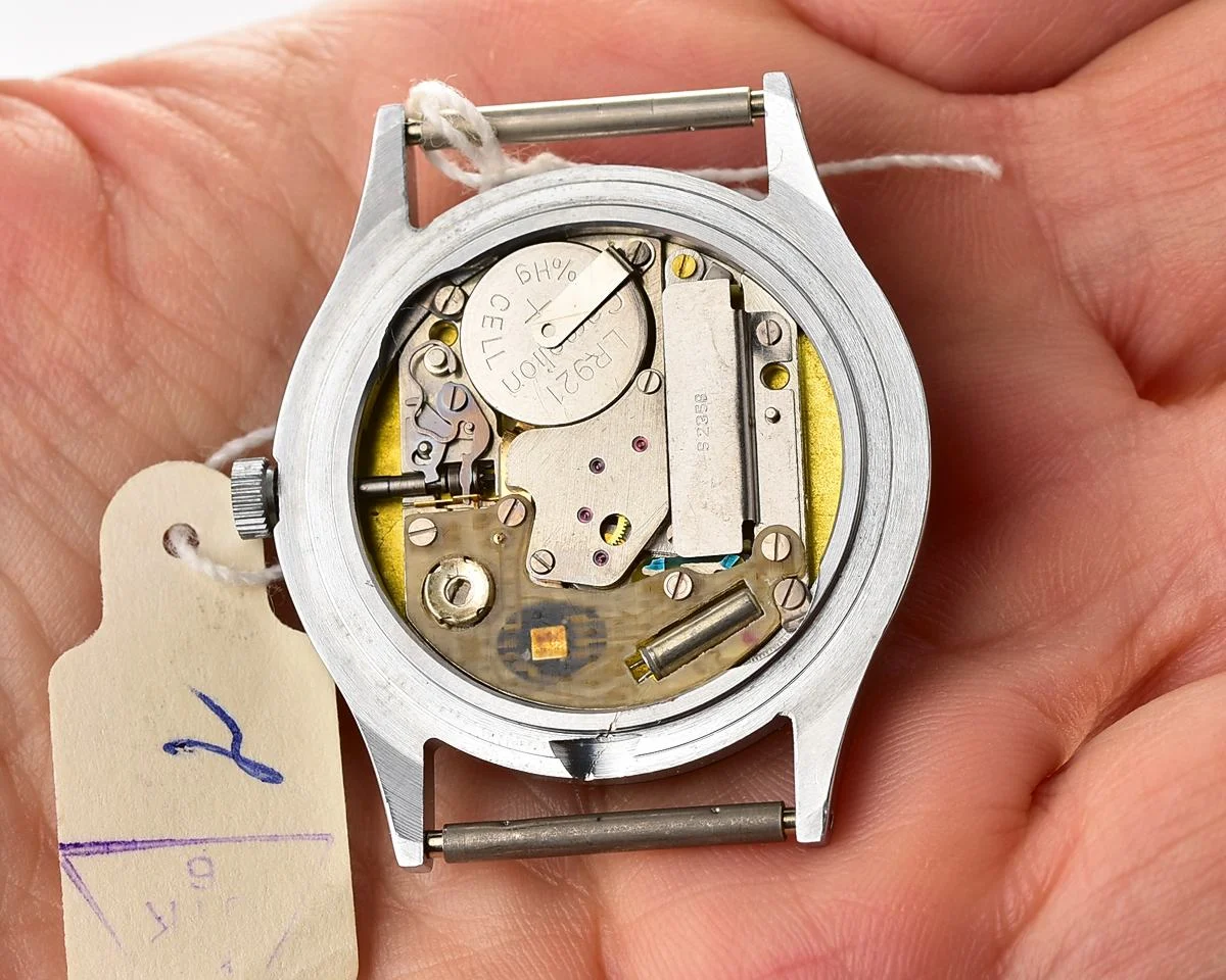 TIME CAPSULE: Slava wristwatch with quartz movement - New Old Stock (NOS)!