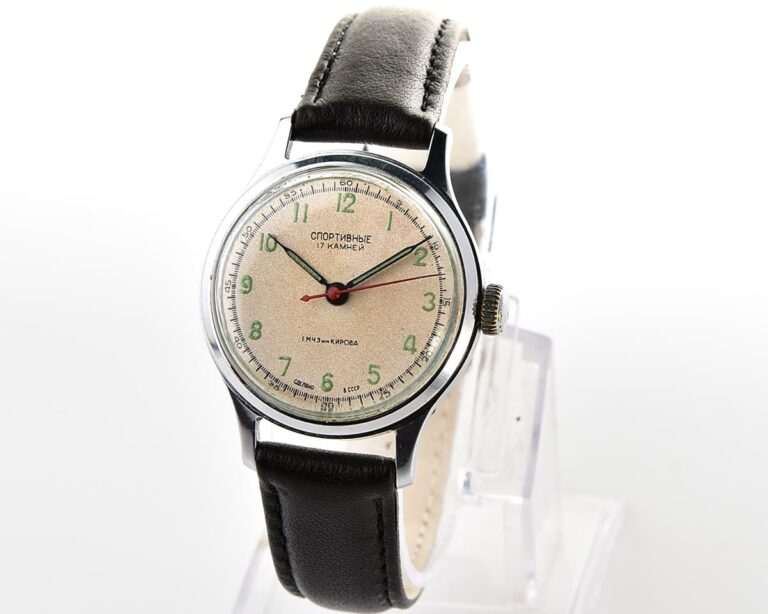 Vintage soviet SPORTIVNIE mechanical watch from the 1950s