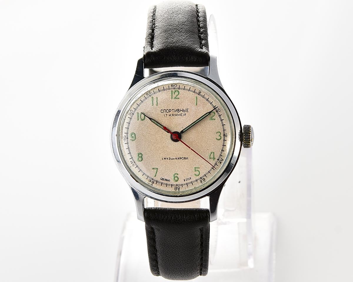 Vintage soviet SPORTIVNIE mechanical watch from the 1950s
