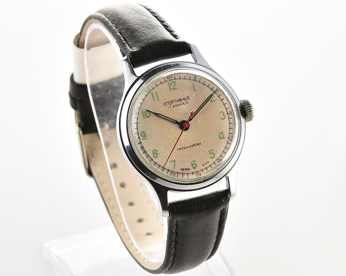 Vintage soviet SPORTIVNIE mechanical watch from the 1950s