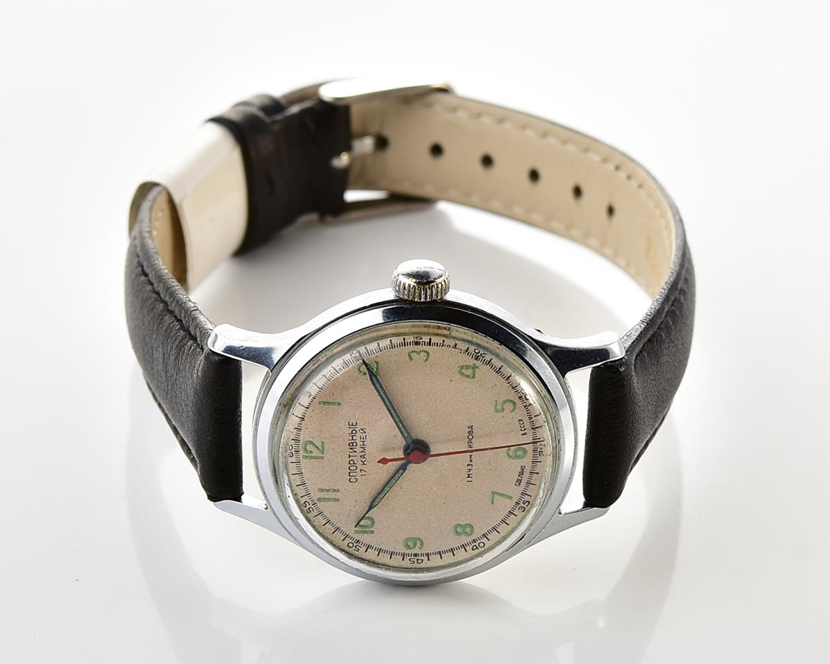 Vintage soviet SPORTIVNIE mechanical watch from the 1950s