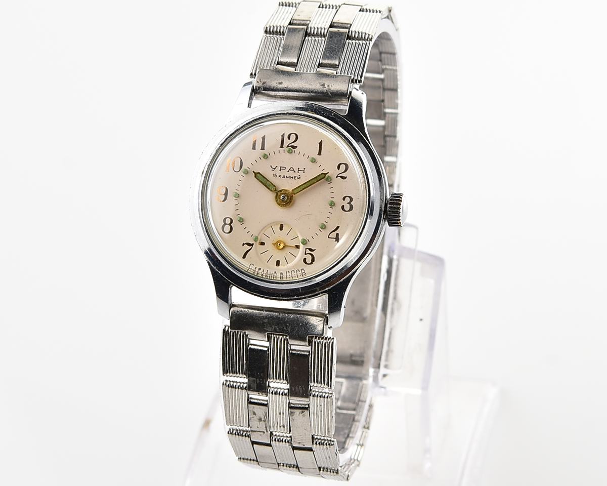 Excellent vintage soviet URAN mechanical wristwatch