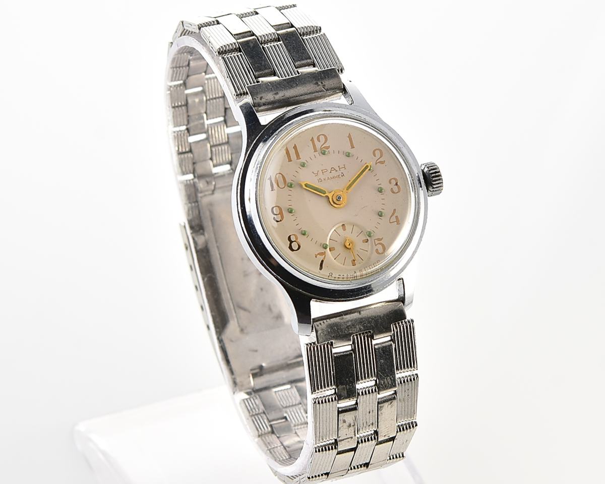 Excellent vintage soviet URAN mechanical wristwatch
