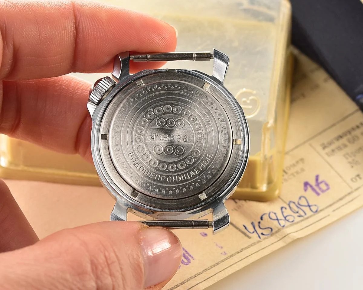 TIME CAPSULE: Vostok Commander’s Junior mechanical watch – New Old Stock (NOS)!