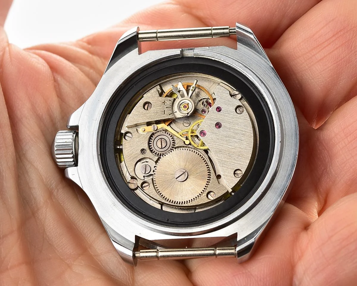 TIME CAPSULE: Vostok Komandirskie mechanical watch – New Old Stock (NOS)!