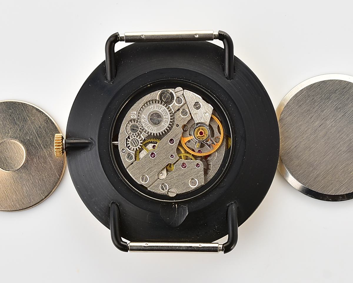 TIME CAPSULE: ZARIA soviet mechanical watch – New Old Stock(NOS)!