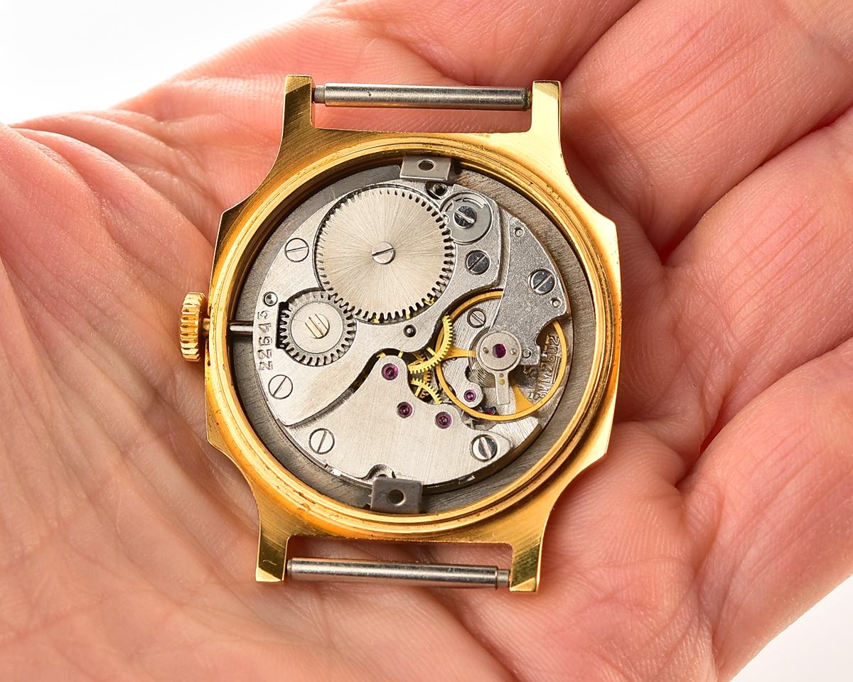 TIME CAPSULE: Soviet mechanical POBEDA gold-plated watch in box – New Old Stock(NOS)!
