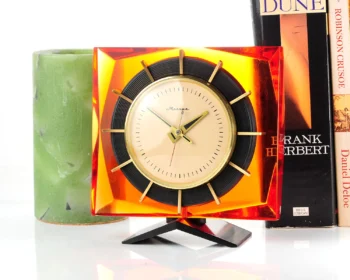 Molnija Soviet vintage mechanical table clock