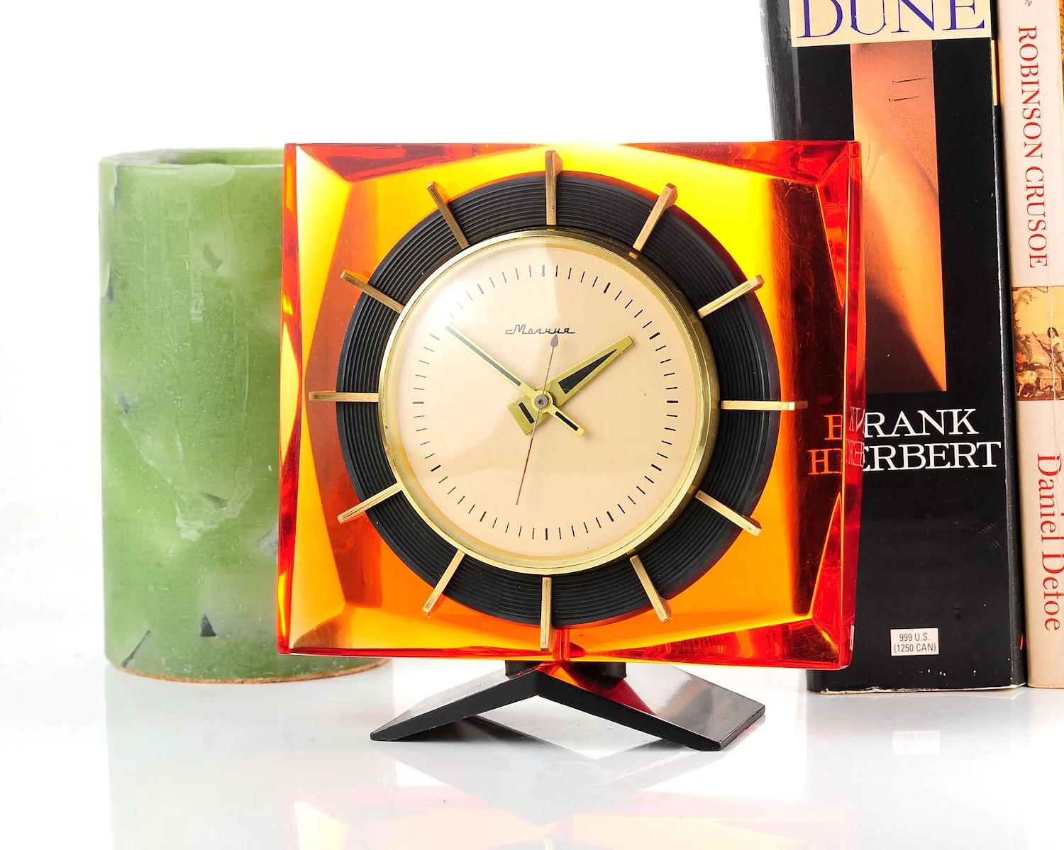 Molnija Soviet vintage mechanical table clock