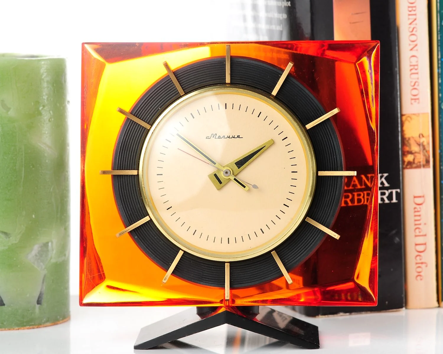 Molnija Soviet vintage mechanical table clock