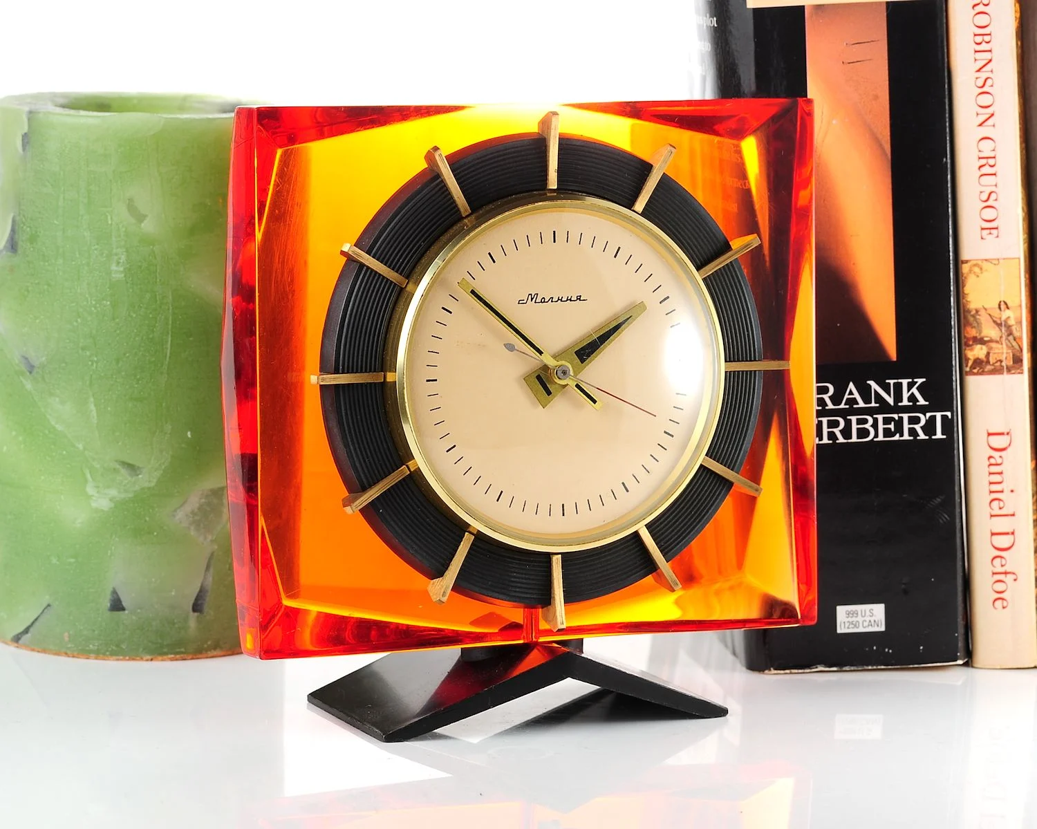 Molnija Soviet vintage mechanical table clock