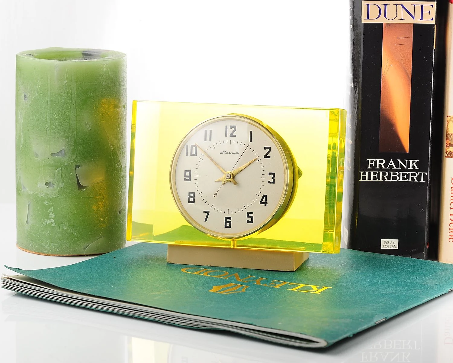 Molnija Soviet vintage mechanical table clock