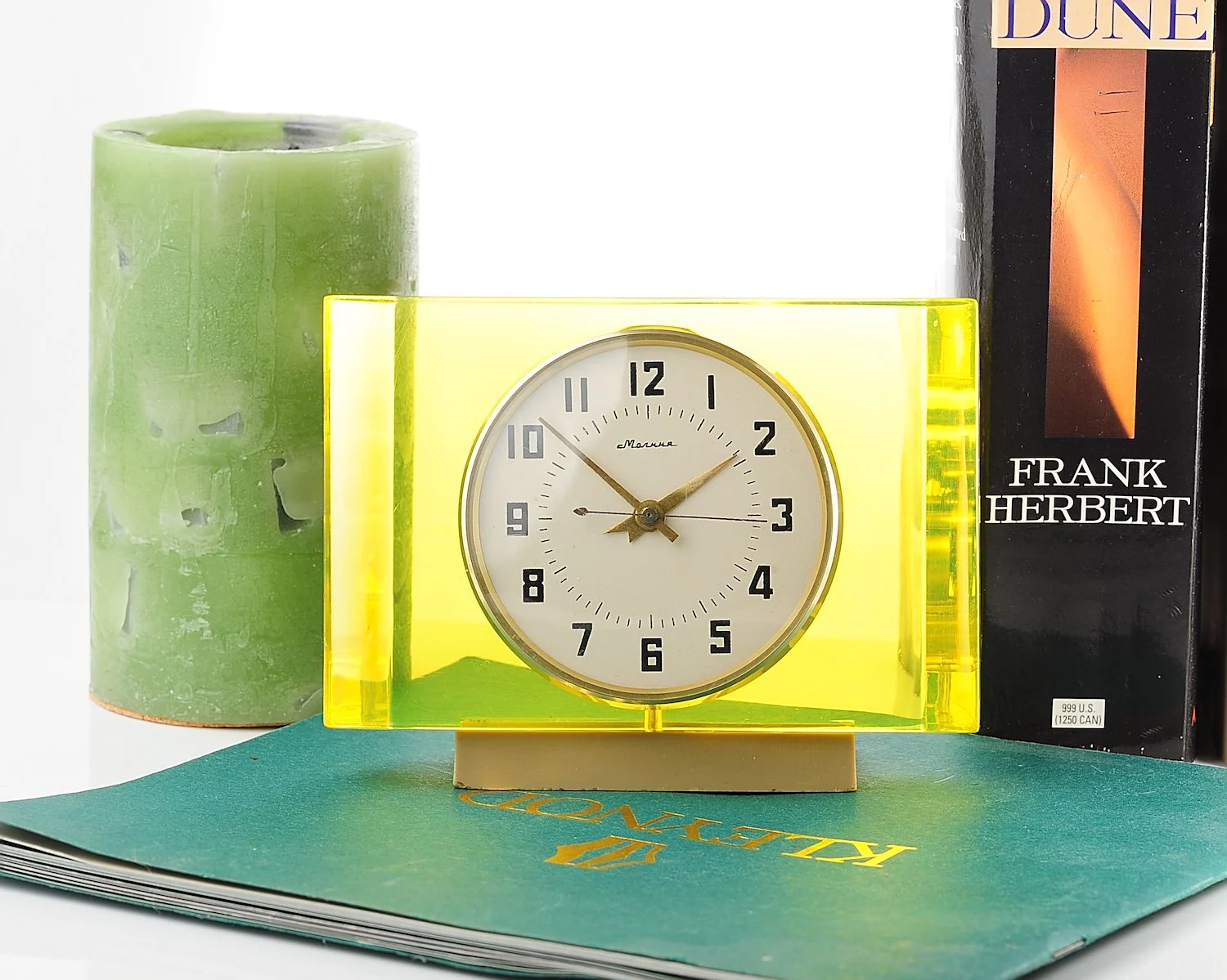Molnija Soviet vintage mechanical table clock