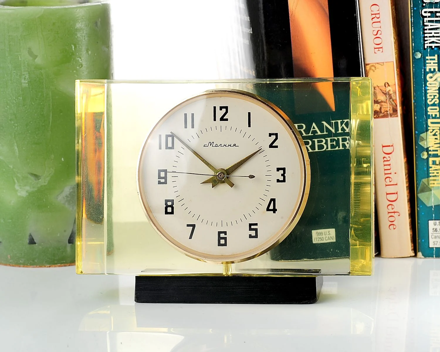Molnija Soviet vintage mechanical table clock