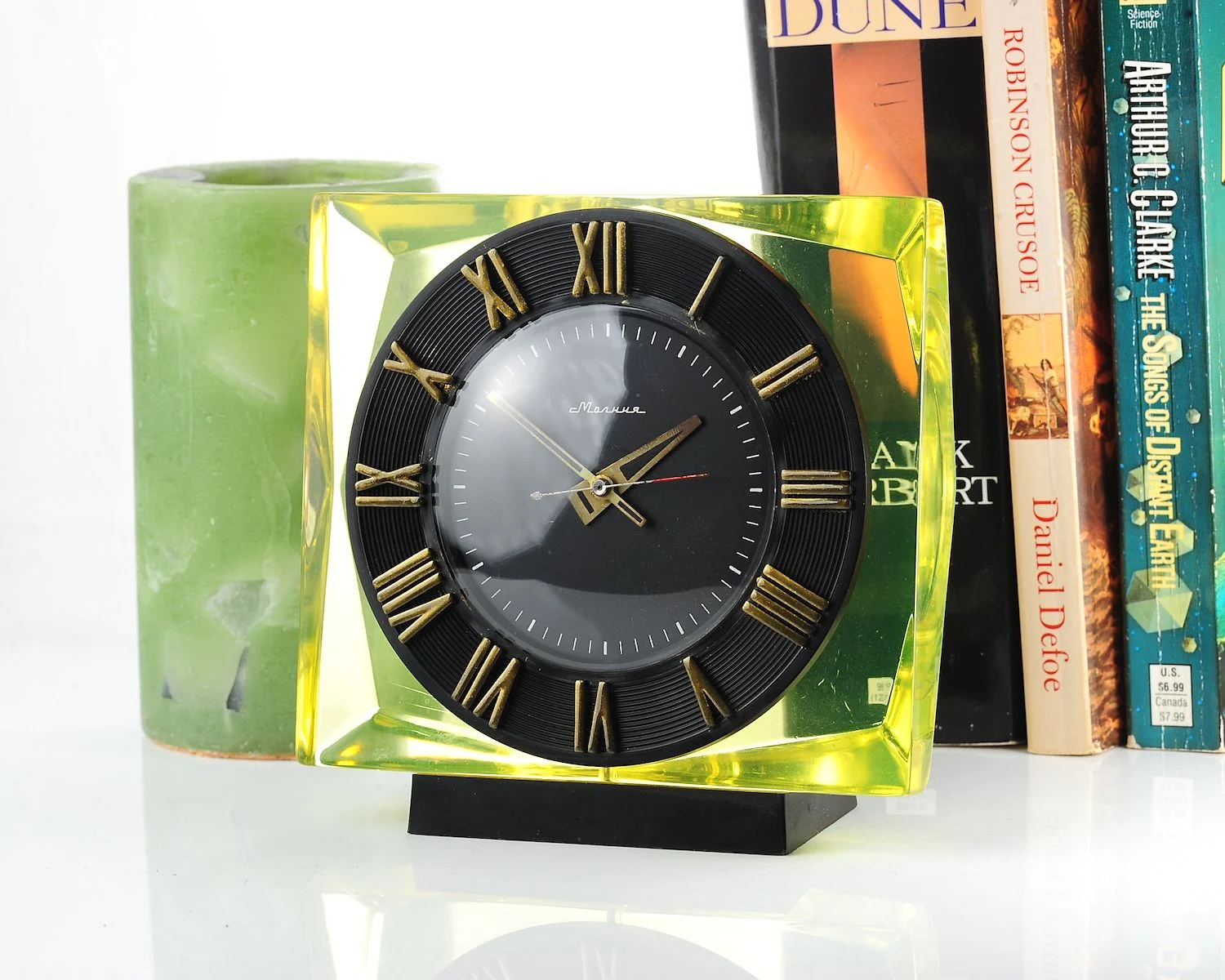 Molnija vintage Soviet mechanical table clock