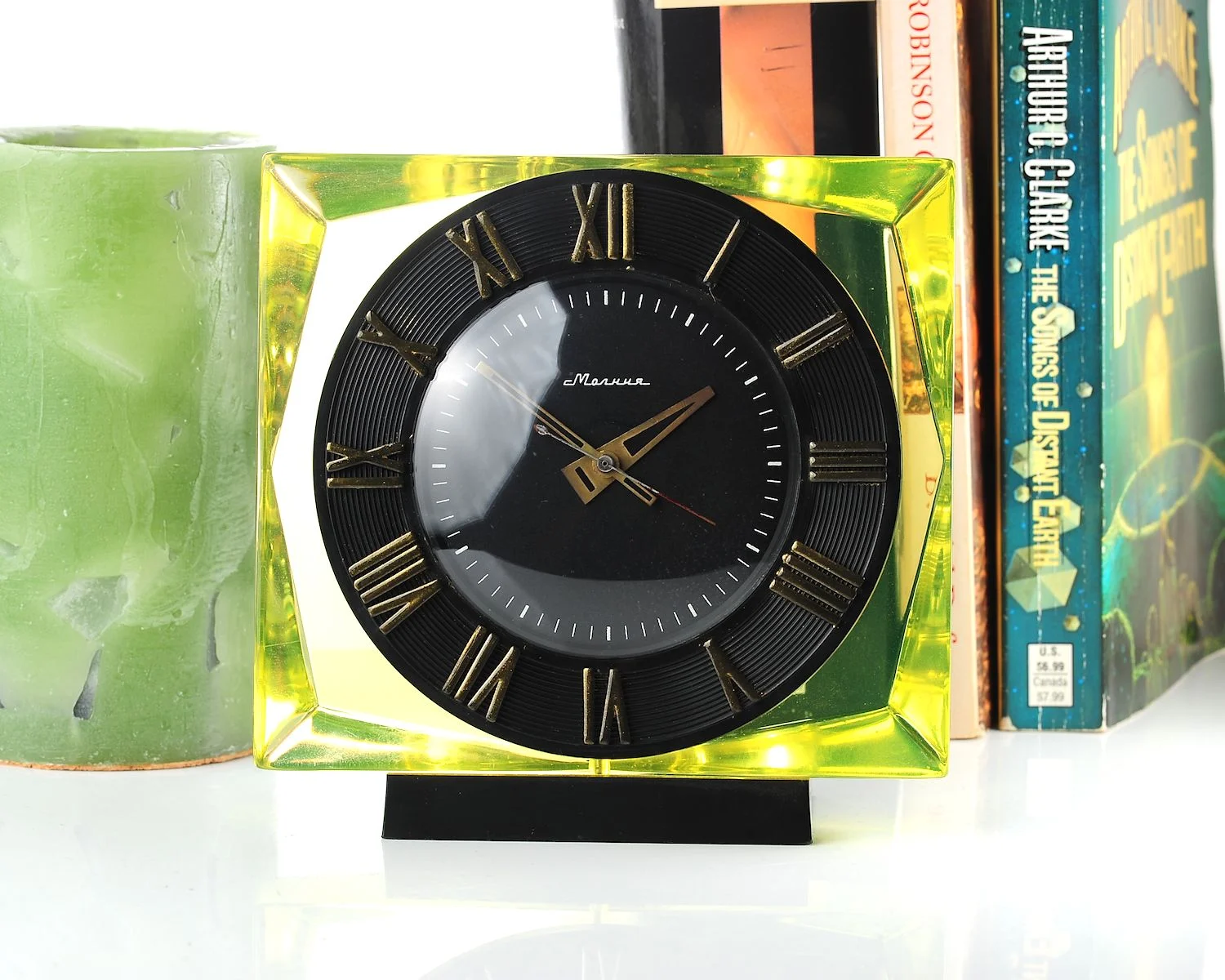 Molnija vintage Soviet mechanical table clock