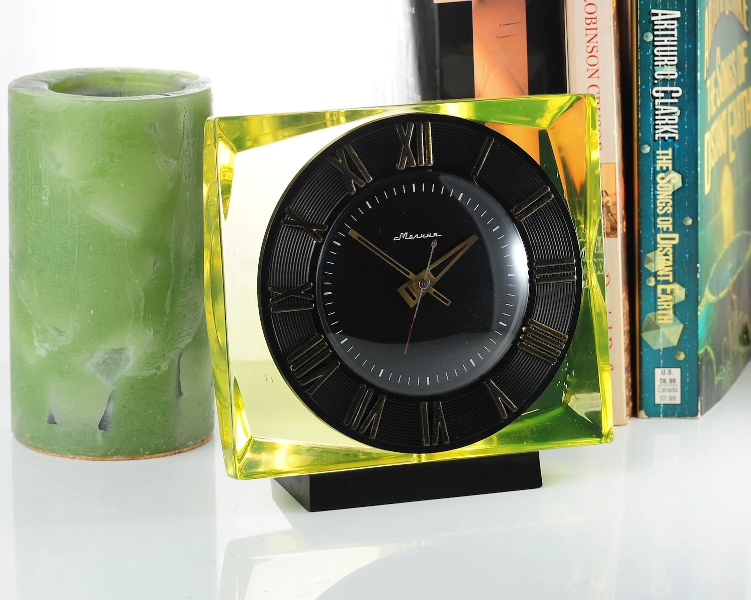 Molnija vintage Soviet mechanical table clock