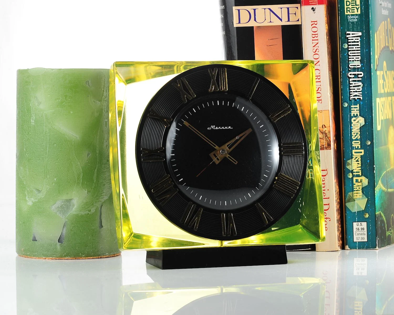 Molnija vintage Soviet mechanical table clock