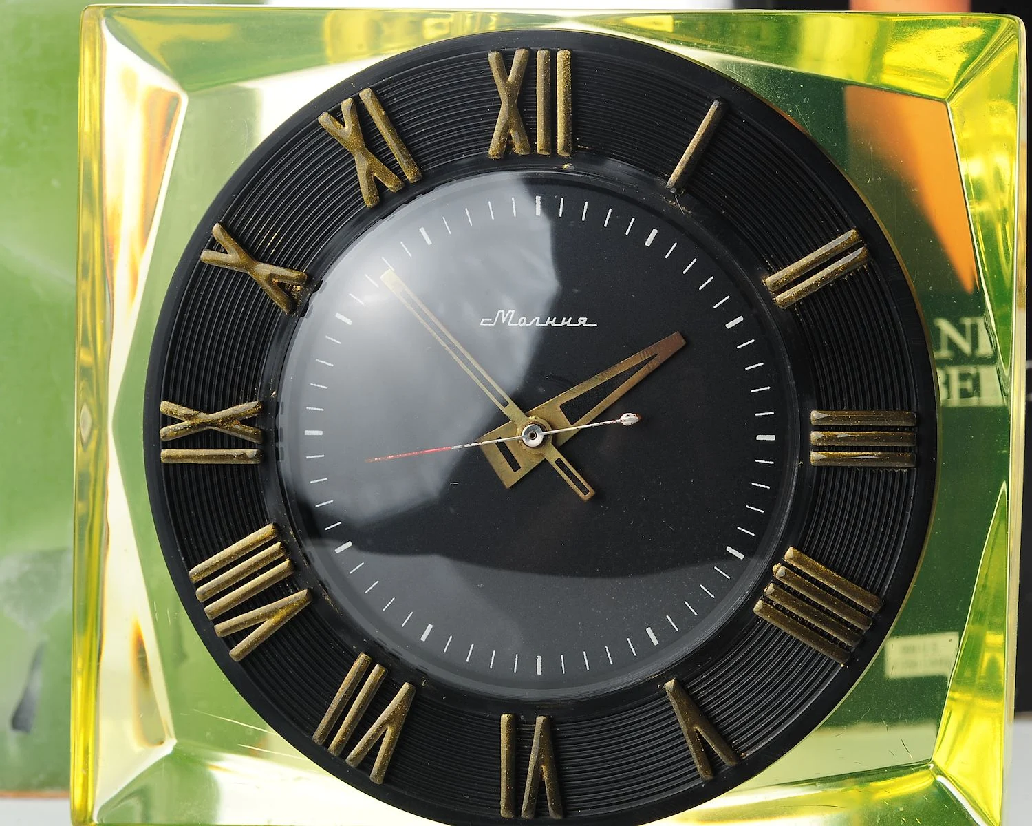 watch Molnija yellow block table clock 18083-SCS_9924
