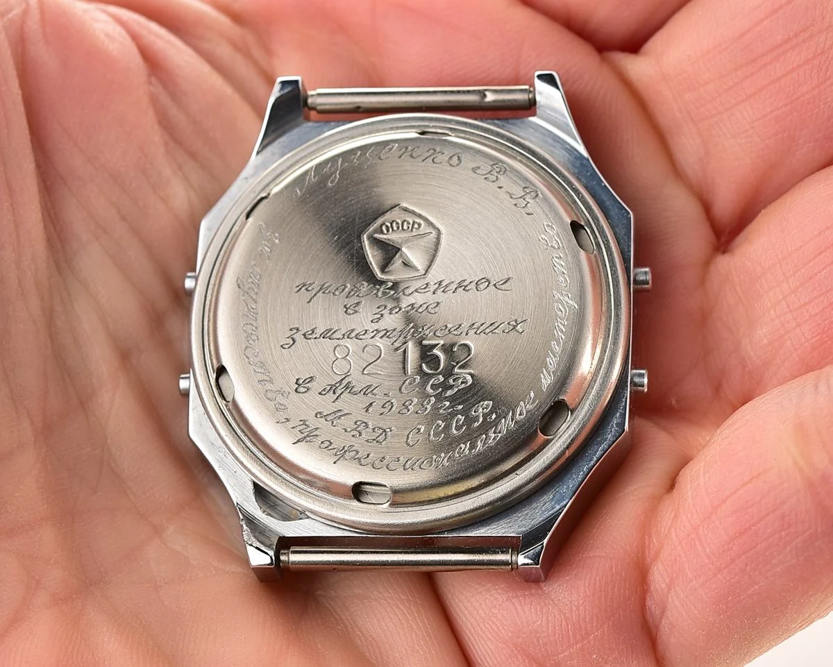 TIME CAPSULE: Digital vintage wristwatch Electronika-5 with engraved back, New Old Stock (NOS)!