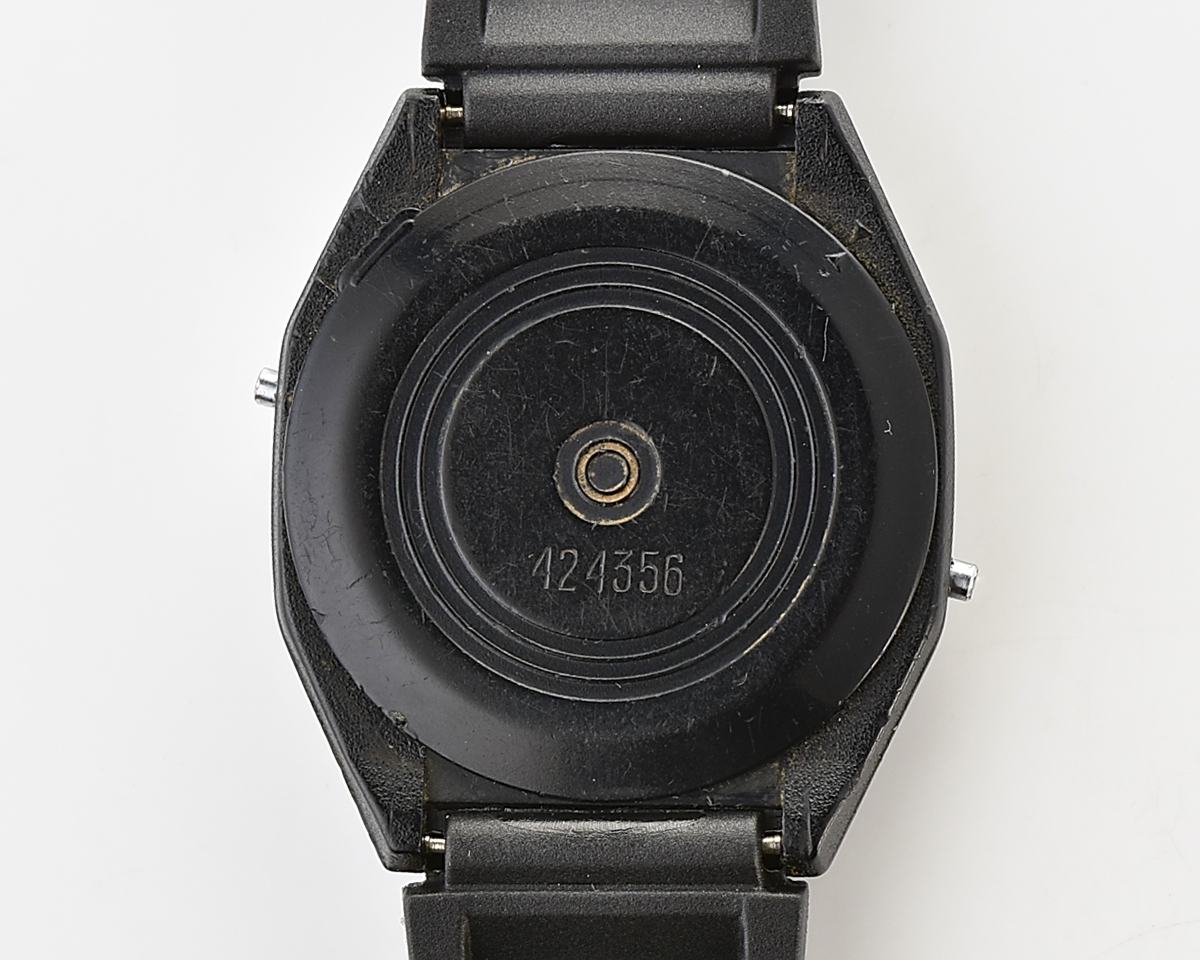 Vintage USSR digital watch Electronika 5 in plastic body - nearly weightless!