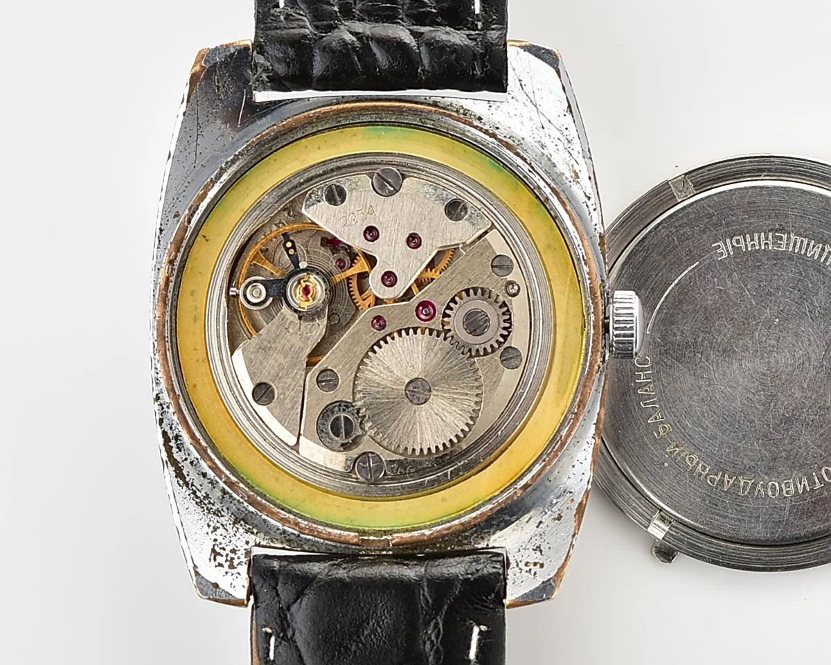 Soviet Vostok Komandirskie mechanical watch - Zakaz MO CCCP!