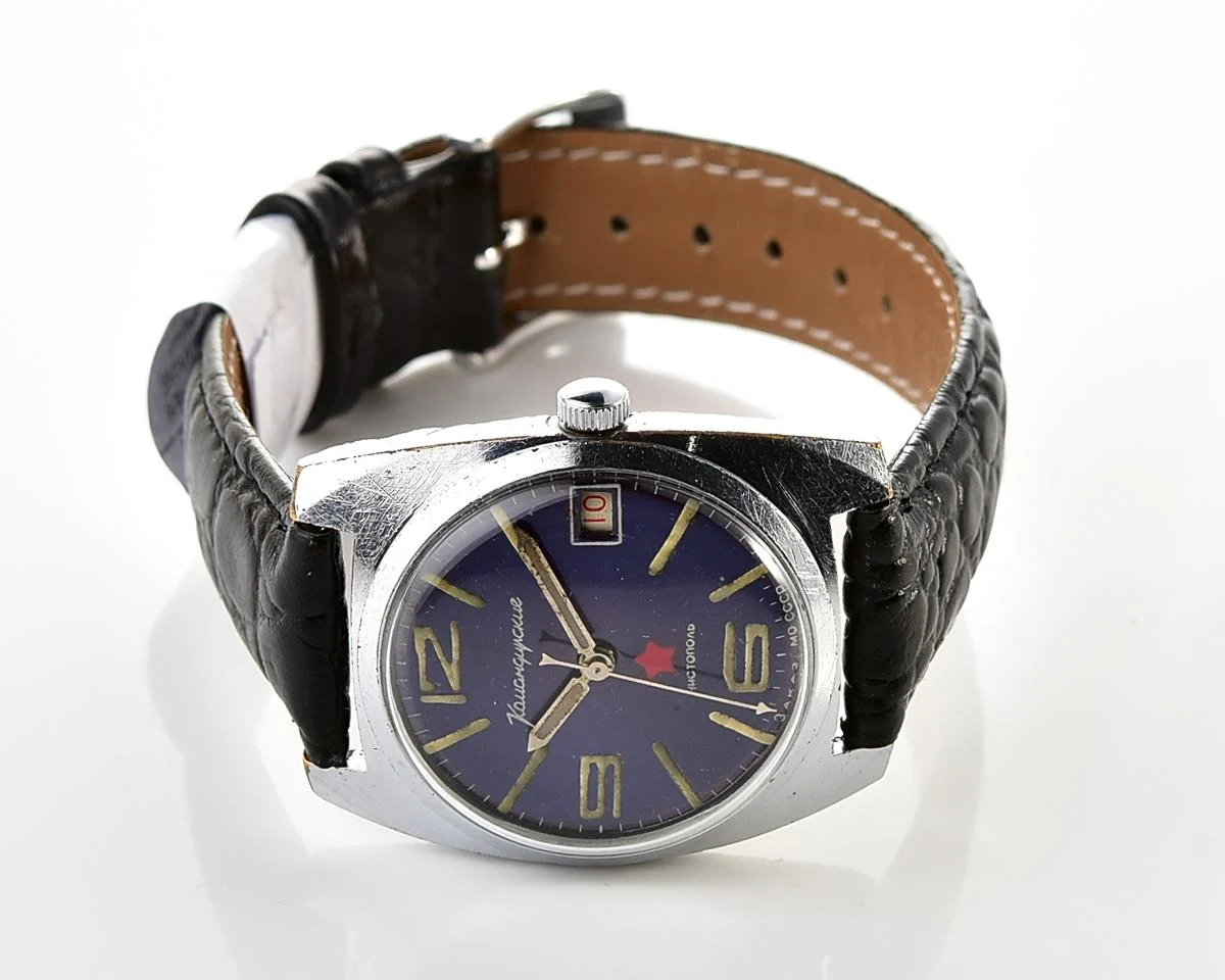 Soviet Vostok Komandirskie mechanical watch - Zakaz MO CCCP!