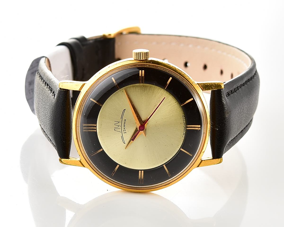 Soviet gold-plated vintage mechanical watch Luch with rare duotone dial!