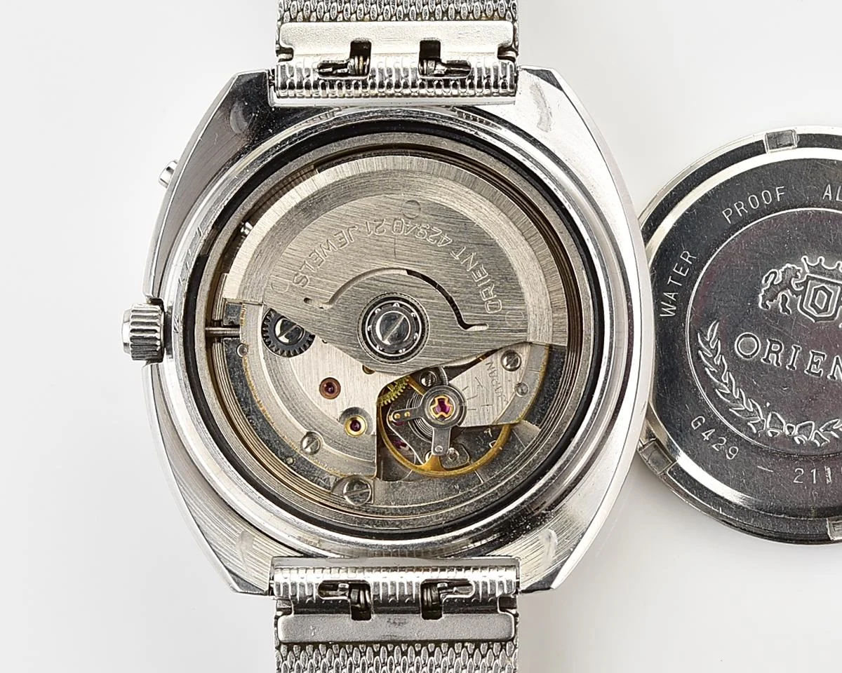 Vintage Orient Chronoace – Green Sunburst Day-Date Automatic from the Early 1970s