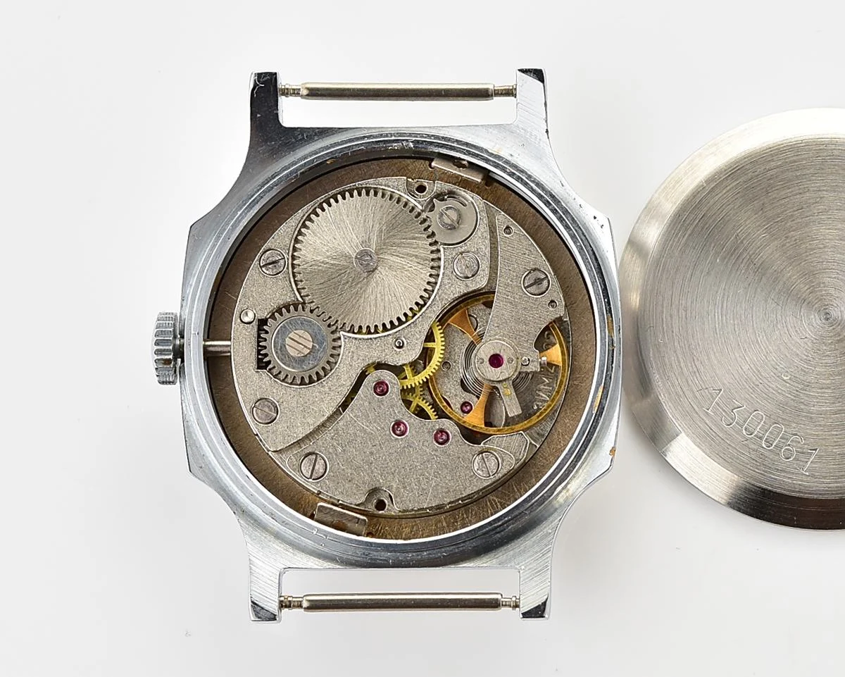 TIME CAPSULE: Soviet mechanical Pobeda Glasnost watch - New Old Stock (NOS)!