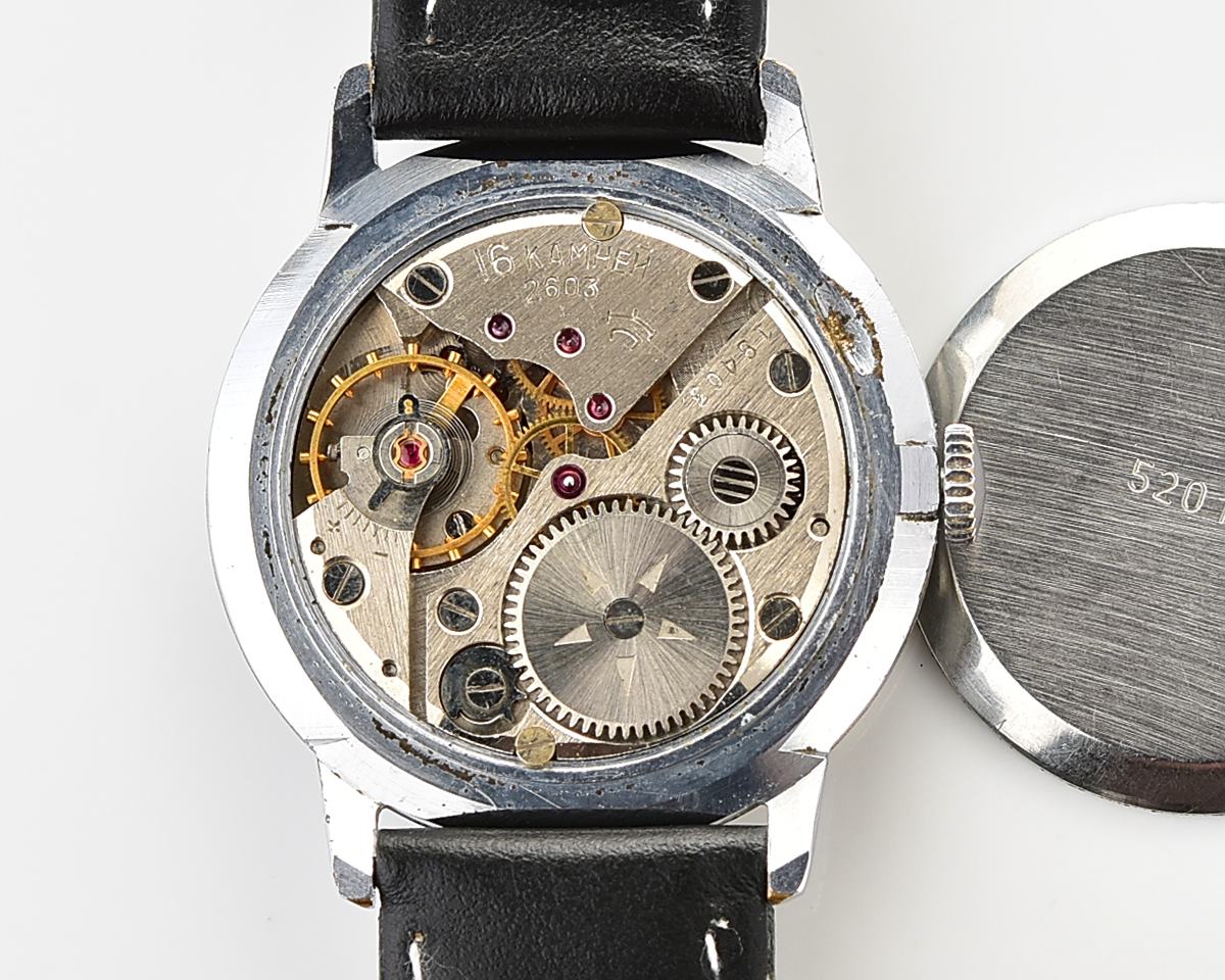 Vintage soviet RAKETA mechanical wristwatch