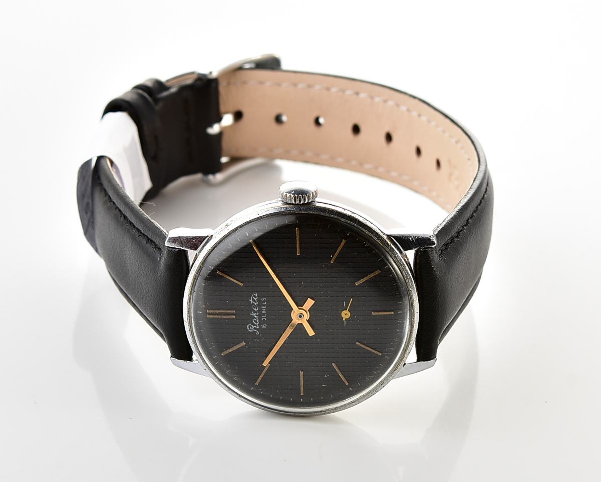 Vintage soviet RAKETA mechanical wristwatch