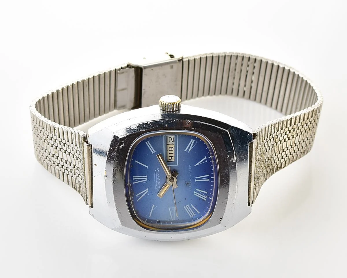 Raketa vintage Soviet mechanical wristwatch with double calendar
