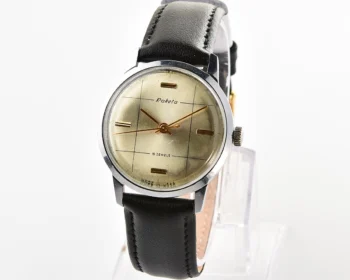 Vintage Raketa Baltica mechanical Soviet wristwatch