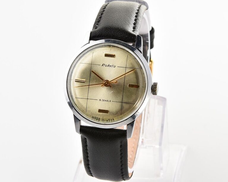 Vintage RAKETA Baltica mechanical soviet wristwatch