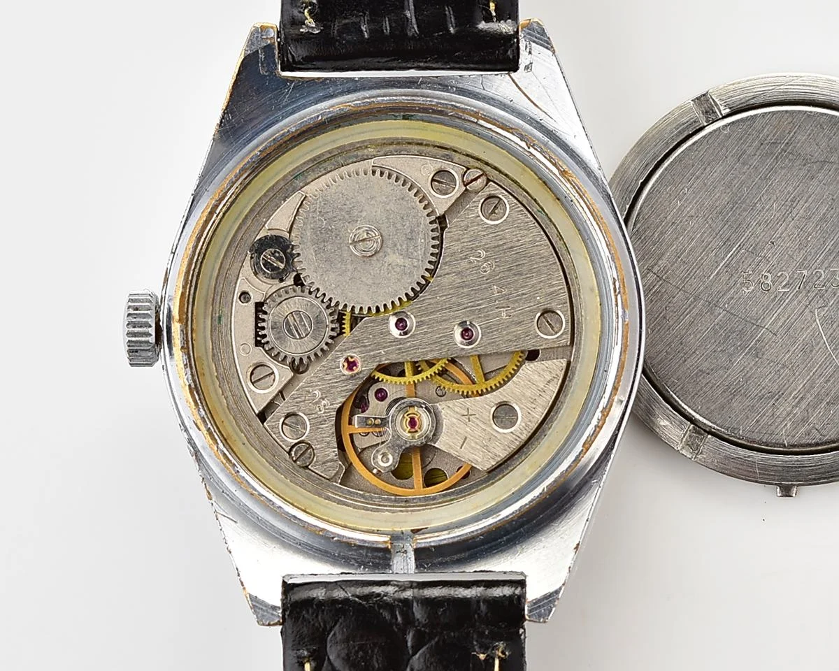 Raketa vintage mechanical wristwatch with cool calendar