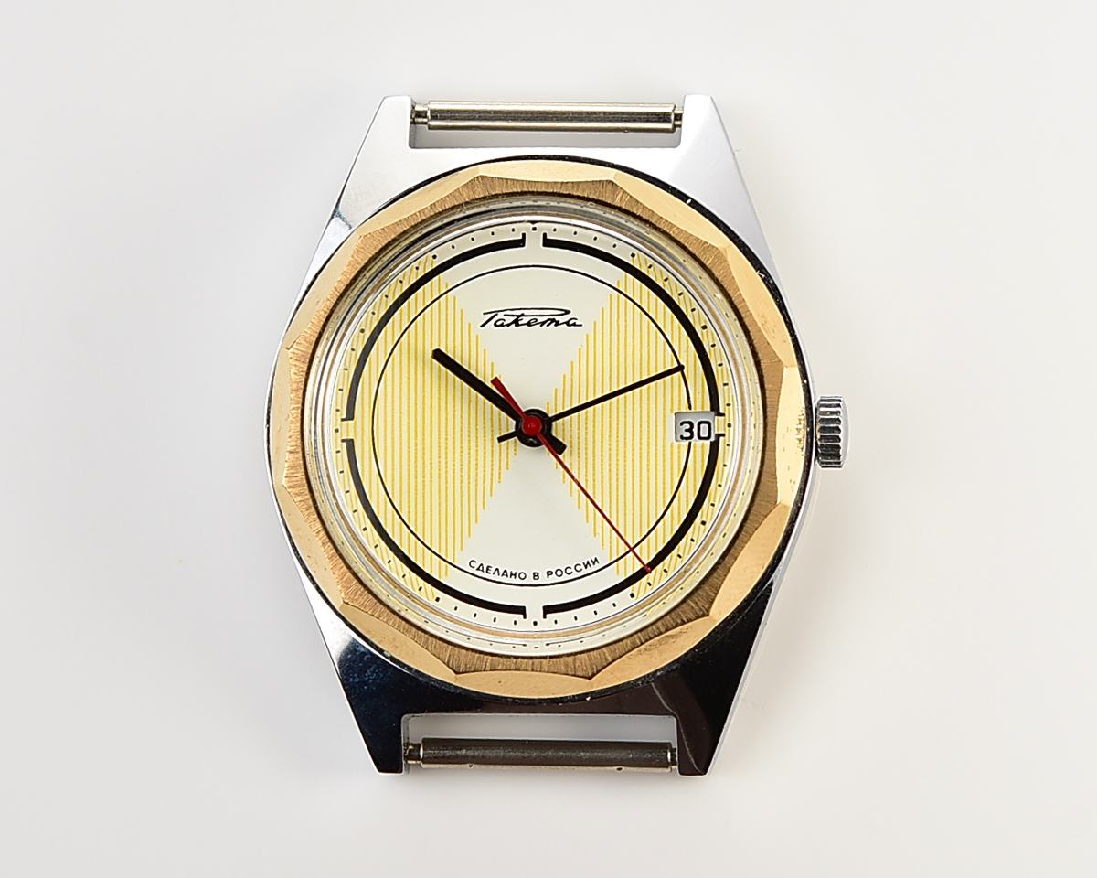 TIME CAPSULE: Vintage mechanical RAKETA wristwatch, New Old Stock(NOS)!