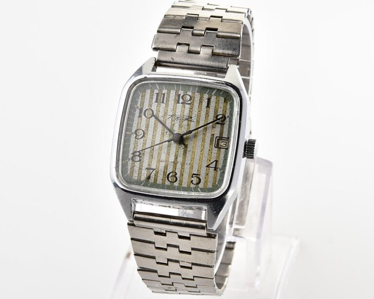 Vintage soviet RAKETA mechanical watch