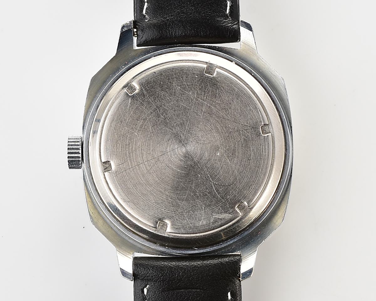 Excellent soviet mechanical RAKETA with automatic self winding movement