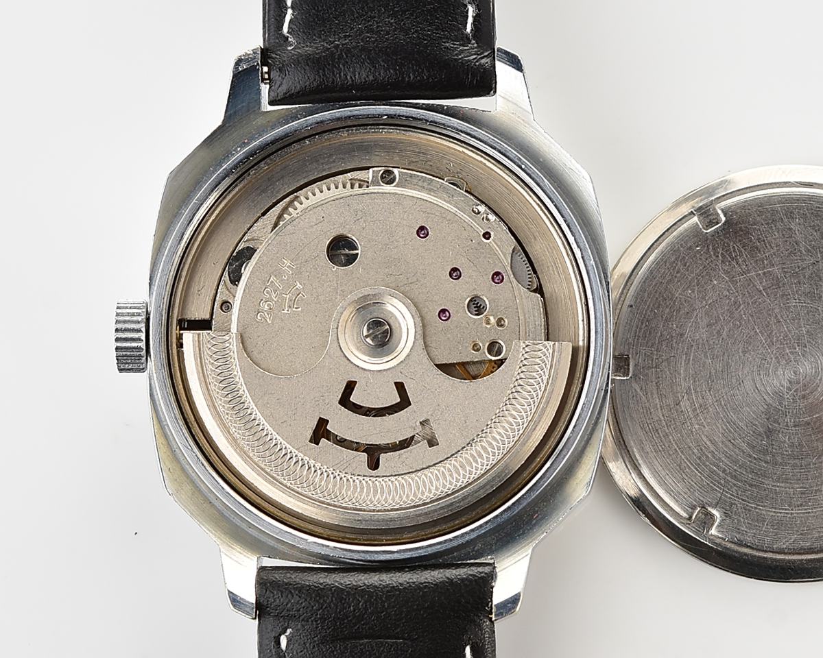 Excellent soviet mechanical RAKETA with automatic self winding movement